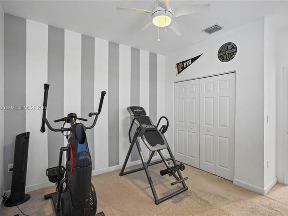 9127 SW 171st Ct, Miami FL 33196