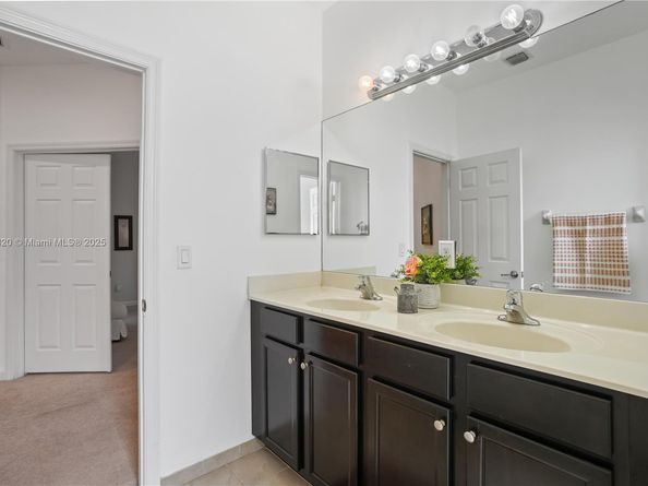 9127 SW 171st Ct, Miami FL 33196