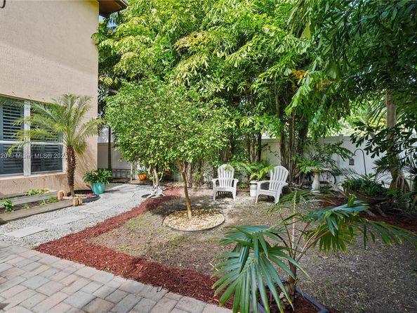 9127 SW 171st Ct, Miami FL 33196