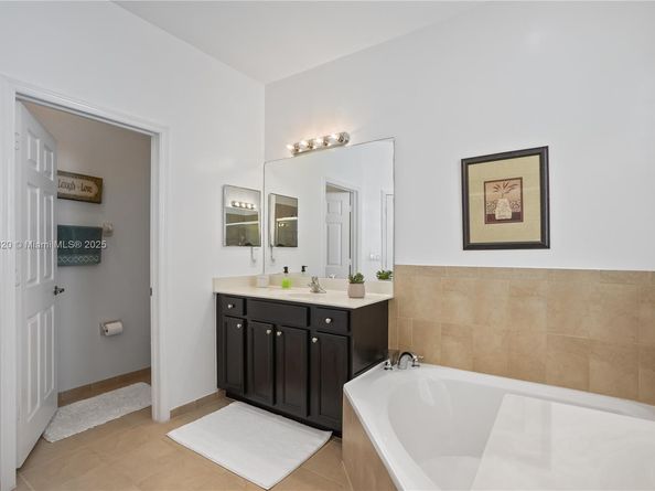 9127 SW 171st Ct, Miami FL 33196