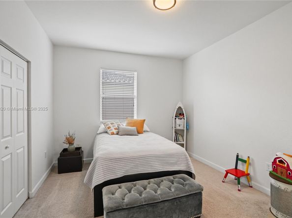 9127 SW 171st Ct, Miami FL 33196