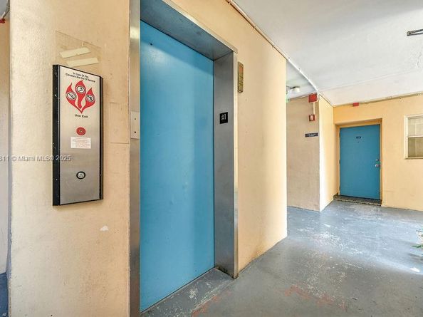 410 SE 2nd St 223, Hallandale Beach FL 33009