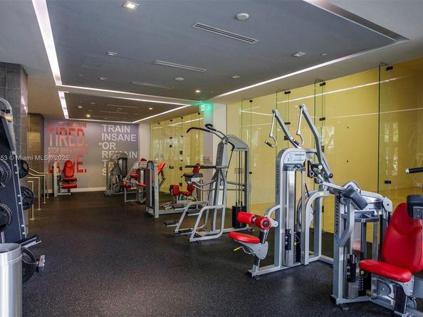 901 Brickell Key Blvd 3301, Miami FL 33131