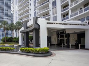 901 Brickell Key Blvd 3301, Miami FL 33131