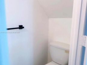 984 W 40th St 2, Hialeah FL 33012