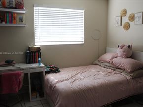 17820 NW 82nd Ave, Hialeah FL 33015