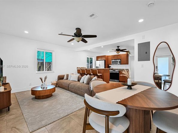1328 N Andrews Ave, Fort Lauderdale FL 33311