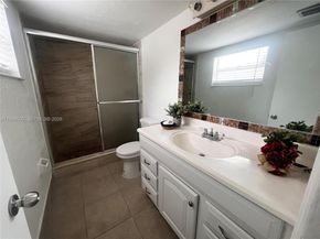 9156 NW 40th St 1051, Coral Springs FL 33065