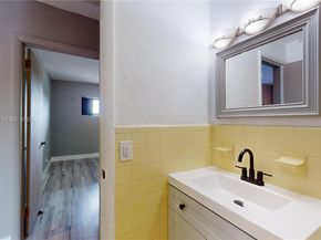 13105 Ixora Ct 303, North Miami FL 33181