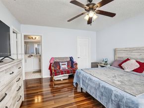 9710 SW 9th Ct, Pembroke Pines FL 33025