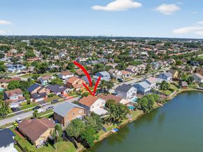 9710 SW 9th Ct, Pembroke Pines FL 33025