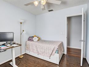 9710 SW 9th Ct, Pembroke Pines FL 33025