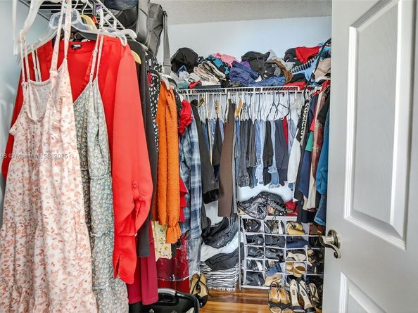 9710 SW 9th Ct, Pembroke Pines FL 33025