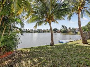 9710 SW 9th Ct, Pembroke Pines FL 33025