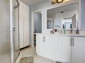 9710 SW 9th Ct, Pembroke Pines FL 33025