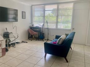 2016 Bay Dr 203, Miami Beach FL 33141