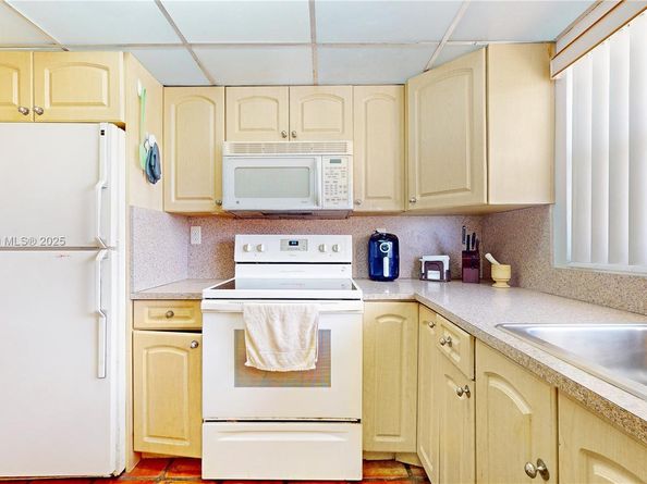 11210 SW 123rd Ave, Miami FL 33186