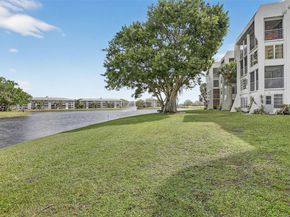 9235 Lagoon Pl 404, Davie FL 33324