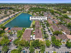 934 NE 42nd Ter, Homestead FL 33033