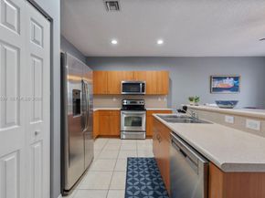 934 NE 42nd Ter, Homestead FL 33033