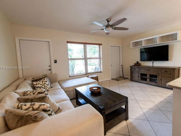 1012 SE 15th St 3, Fort Lauderdale FL 33316