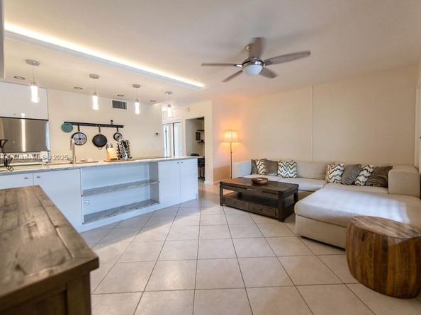 1012 SE 15th St 3, Fort Lauderdale FL 33316