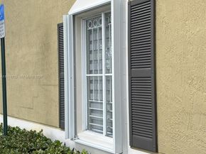 9000 W Flagler St 1, Miami FL 33174