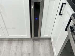 9000 W Flagler St 1, Miami FL 33174