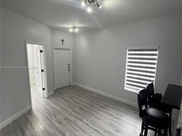 9000 W Flagler St 1, Miami FL 33174