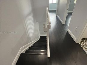 9000 W Flagler St 1, Miami FL 33174