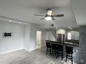 9000 W Flagler St 1, Miami FL 33174