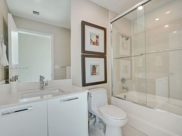 2020 N Bayshore Dr 3310, Miami FL 33137