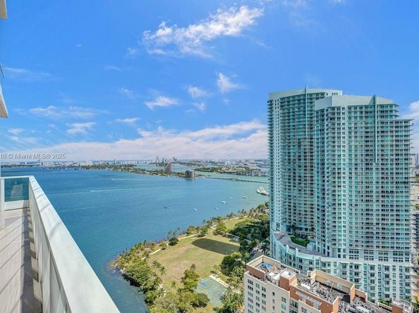 2020 N Bayshore Dr 3310, Miami FL 33137