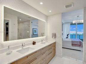 2020 N Bayshore Dr 3310, Miami FL 33137