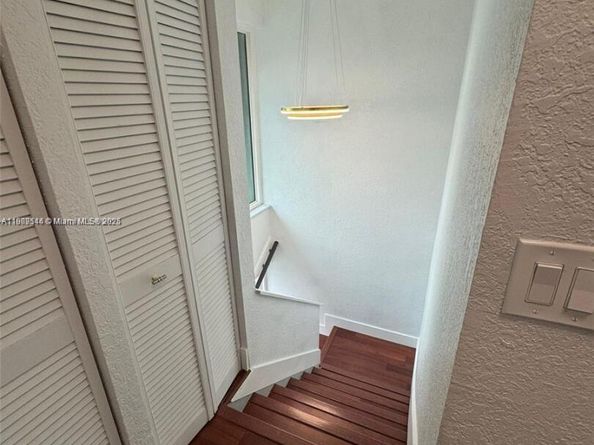 10916 SW 70th Ter, Miami FL 33173