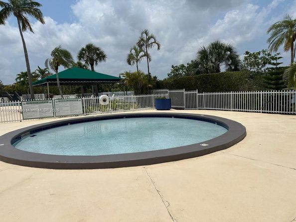 10916 SW 70th Ter, Miami FL 33173