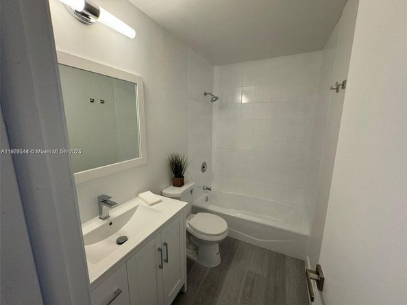 10916 SW 70th Ter, Miami FL 33173