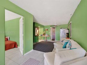 5931 NE 1st Ave, Oakland Park FL 33334