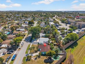 5931 NE 1st Ave, Oakland Park FL 33334