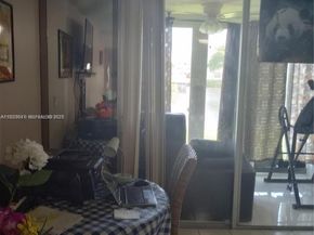 8130 Sunrise Lakes Blvd 107, Sunrise FL 33322