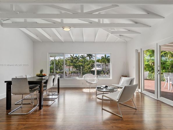 5308 Riviera Dr, Coral Gables FL 33146