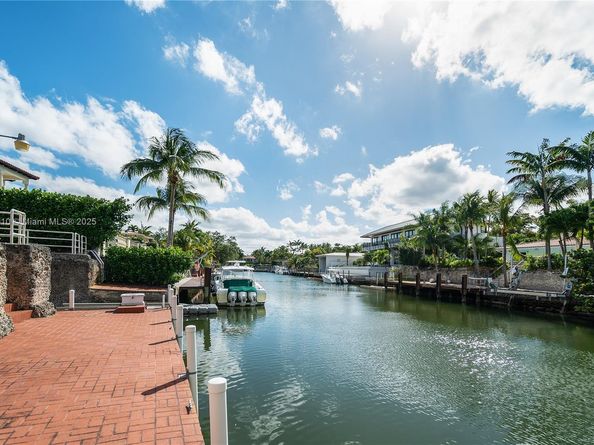 5308 Riviera Dr, Coral Gables FL 33146