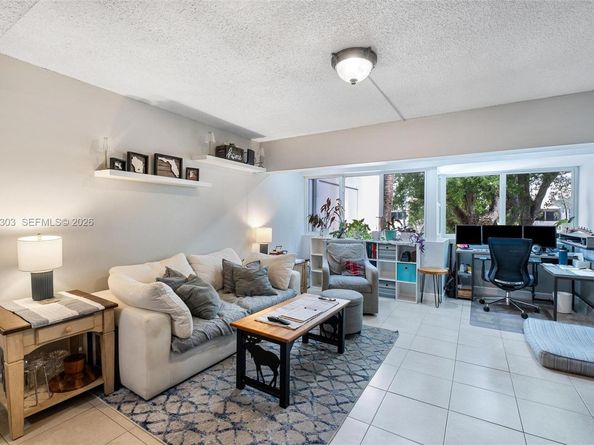 1916 SW 17th Ave 34, Miami FL 33145