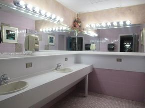 1100 Colony Point Cir 518, Pembroke Pines FL 33026