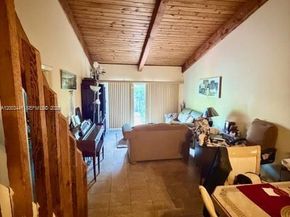 10331 Holly Ct, Pembroke Pines FL 33026
