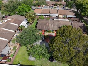 10331 Holly Ct, Pembroke Pines FL 33026