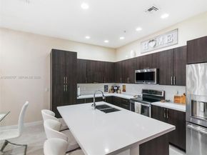 12417 NW 17th Mnr, Pembroke Pines FL 33028