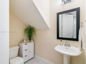 12417 NW 17th Mnr, Pembroke Pines FL 33028
