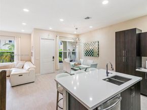 12417 NW 17th Mnr, Pembroke Pines FL 33028