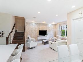 12417 NW 17th Mnr, Pembroke Pines FL 33028